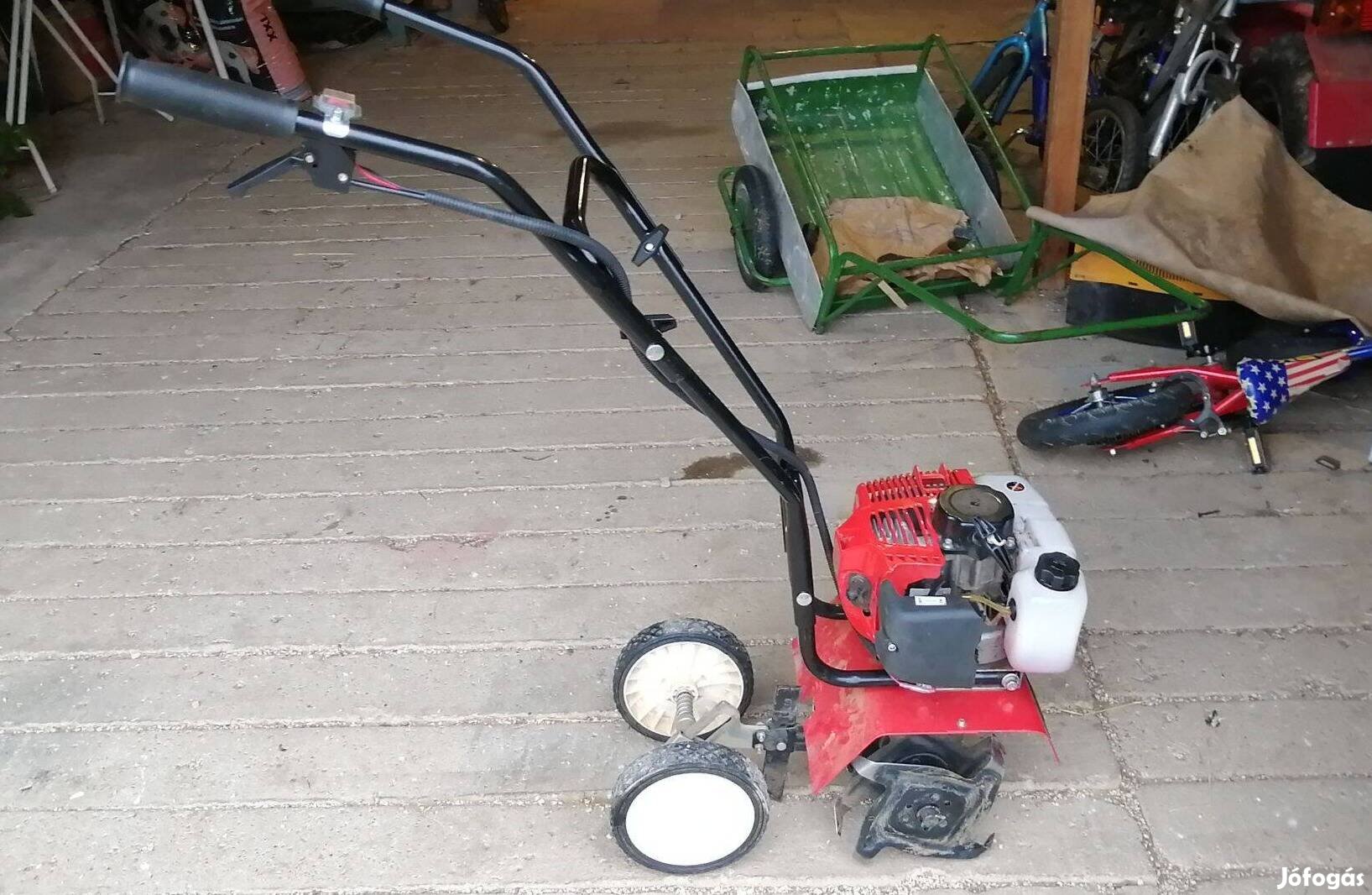 Rotációs kapa ágyásokhoz  könnyű[13kg] benzinmotoros kiskertbebe